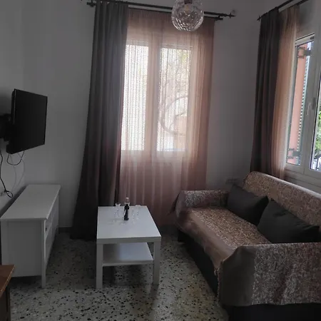 Semesterbostad το σπίτι με τις βουκαμβίλιες