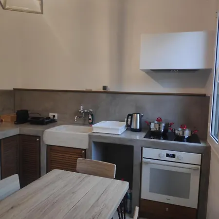 Semesterbostad το σπίτι με τις βουκαμβίλιες *