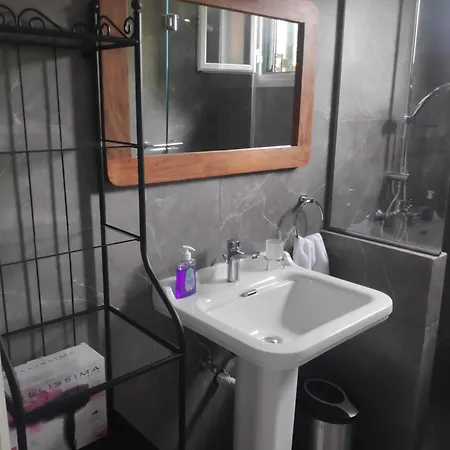 το σπίτι με τις βουκαμβίλιες Semesterbostad