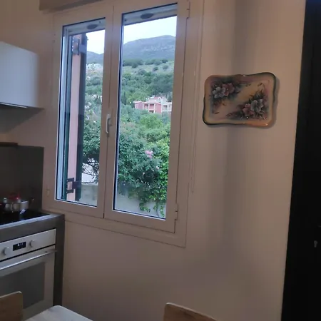 το σπίτι με τις βουκαμβίλιες * Agia Efimia