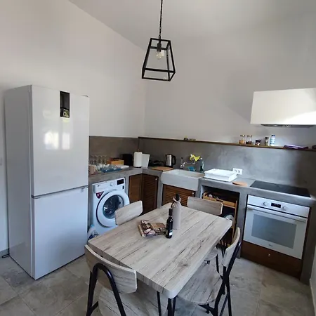 Semesterbostad το σπίτι με τις βουκαμβίλιες *