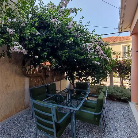 度假居 το σπίτι με τις βουκαμβίλιες